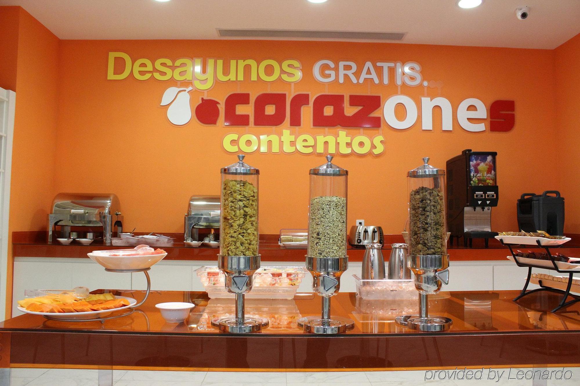 فندق One Guadalajara Tapatio Tlaquepaque المطعم الصورة